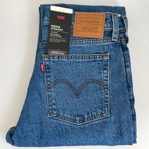 Brand New Levi’s Wedgie Straight Women’s Jeans in Jive Sound Med Wash Size 27x28